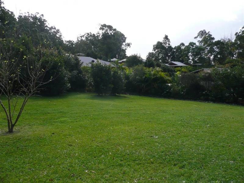 2 Julia Court, Glass House Mountains QLD 4518
