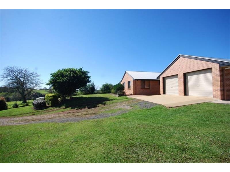 45 Treehaven Way, Maleny QLD 4552