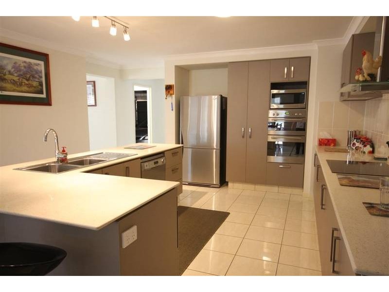 Glass House Mountains QLD 4518