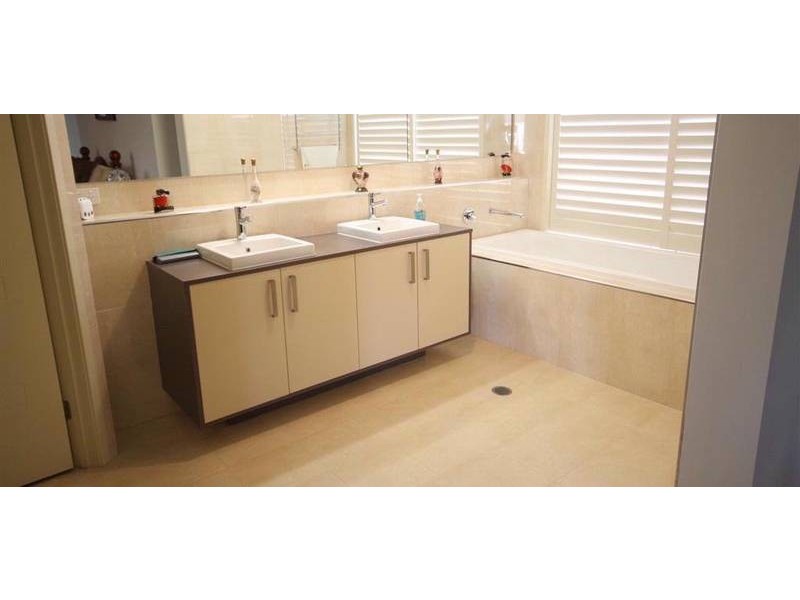 Glass House Mountains QLD 4518