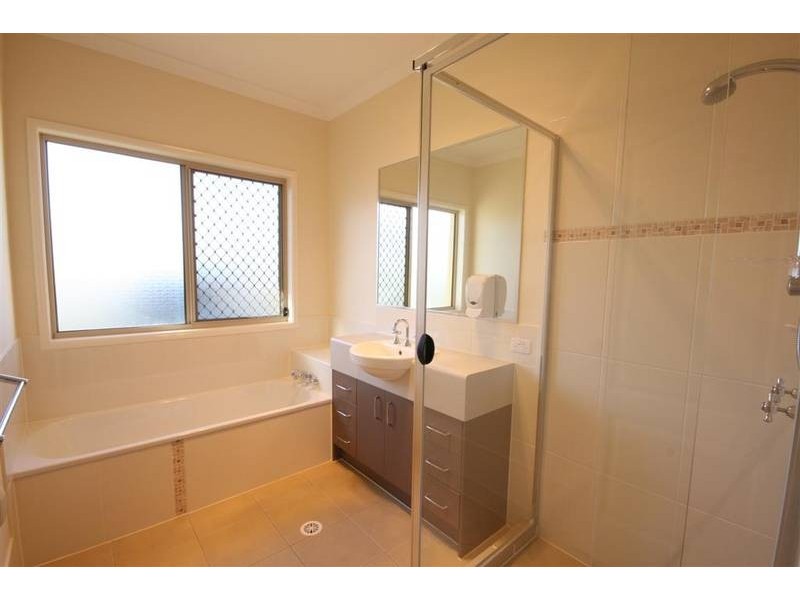 Glass House Mountains QLD 4518