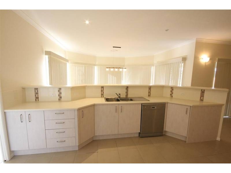 Glass House Mountains QLD 4518