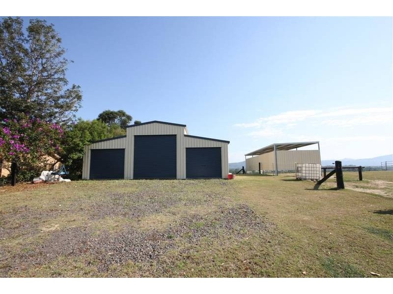 182 Yeates Rd, Beerwah QLD 4519