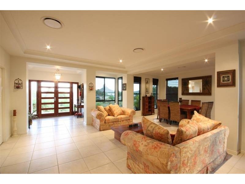 182 Yeates Rd, Beerwah QLD 4519
