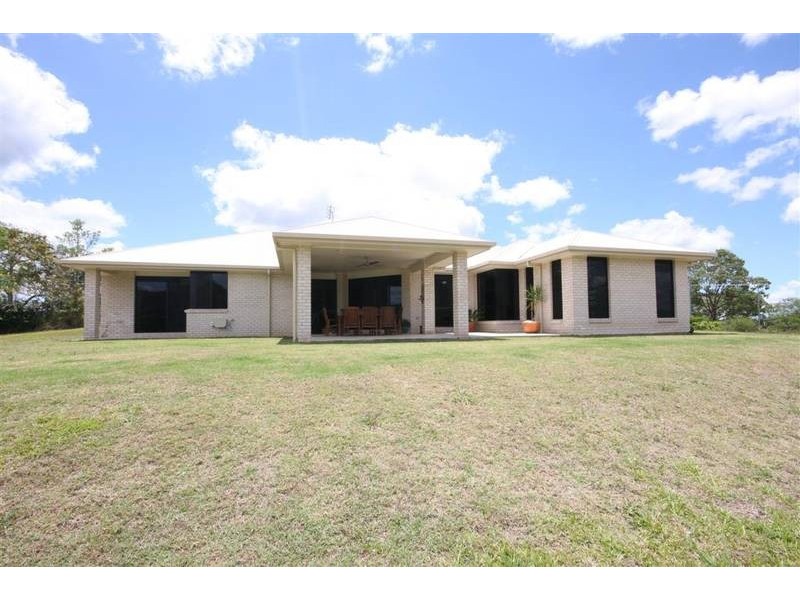 182 Yeates Rd, Beerwah QLD 4519