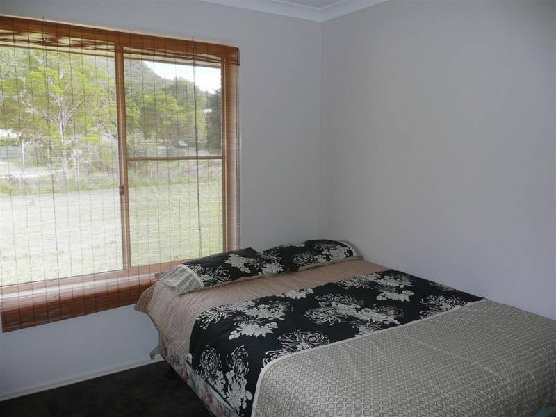 Glass House Mountains QLD 4518