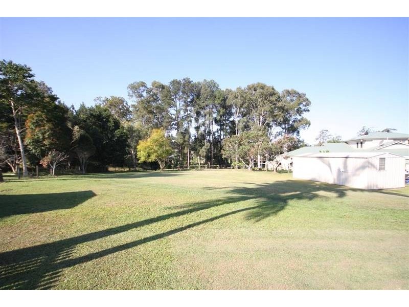 33 Springburn Drive, Glass House Mountains QLD 4518