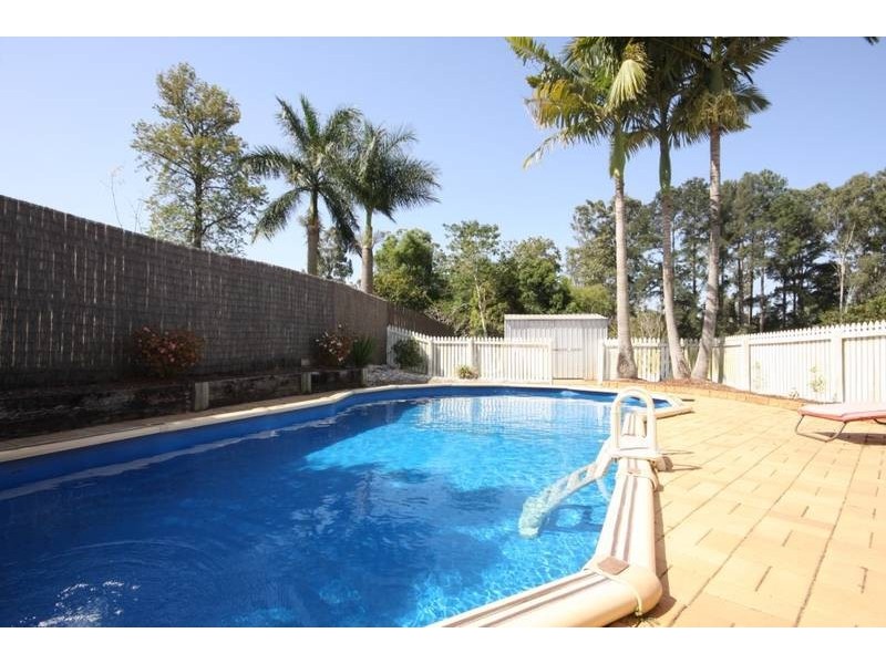 33 Springburn Drive, Glass House Mountains QLD 4518