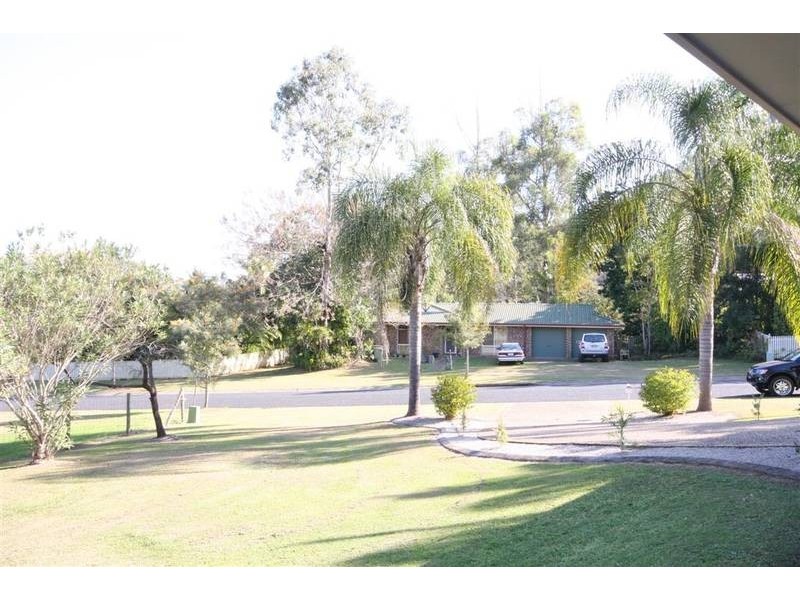 33 Springburn Drive, Glass House Mountains QLD 4518