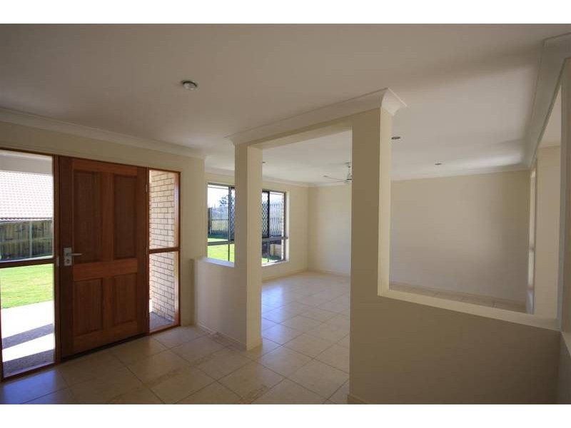 19 Greenview Avenue, Beerwah QLD 4519