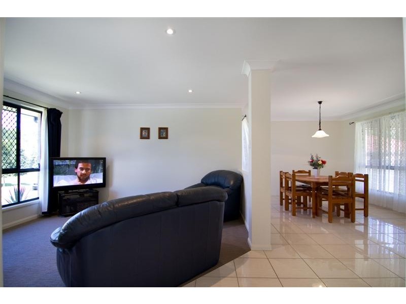 14 Sugar Coast Drive, Glass House Mountains QLD 4518