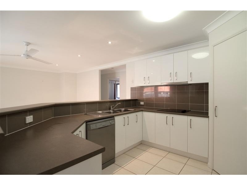 14 Sugar Coast Drive, Glass House Mountains QLD 4518