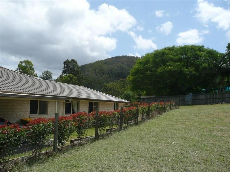 Glass House Mountains QLD 4518