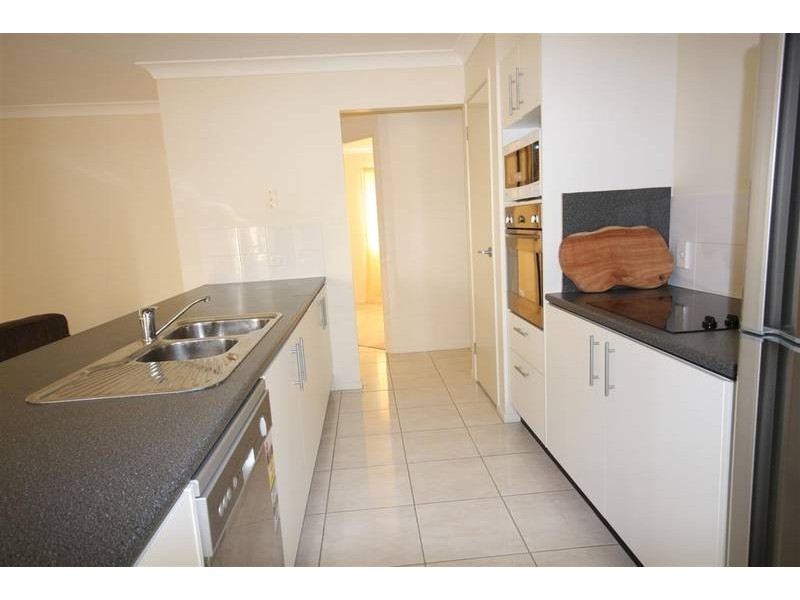 30 KIRSTEN DRIVE, Glass House Mountains QLD 4518