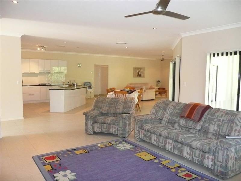 Glass House Mountains QLD 4518