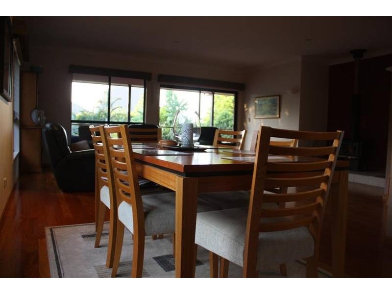 107 Coonowrin Road, Glass House Mountains QLD 4518