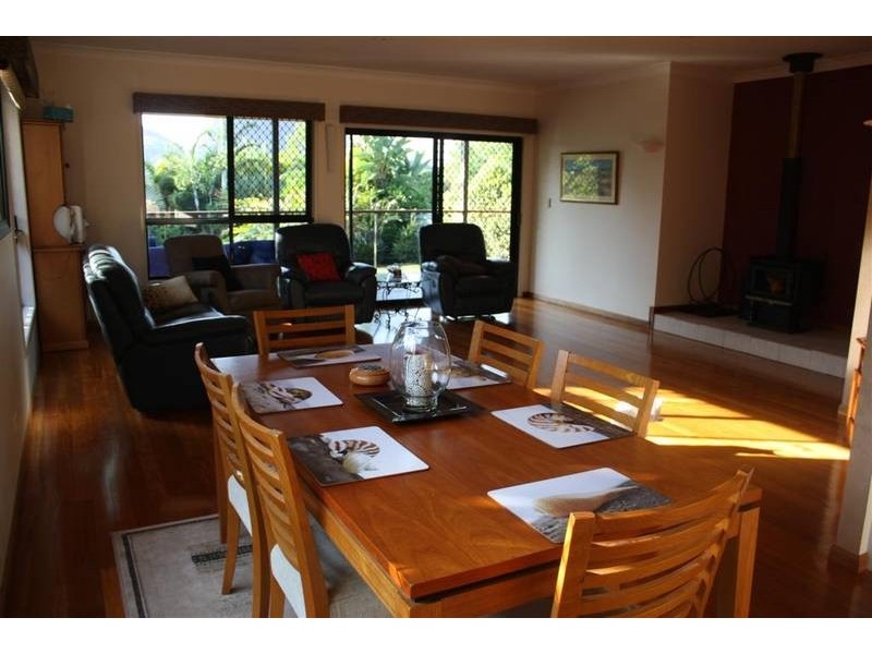 107 Coonowrin Road, Glass House Mountains QLD 4518