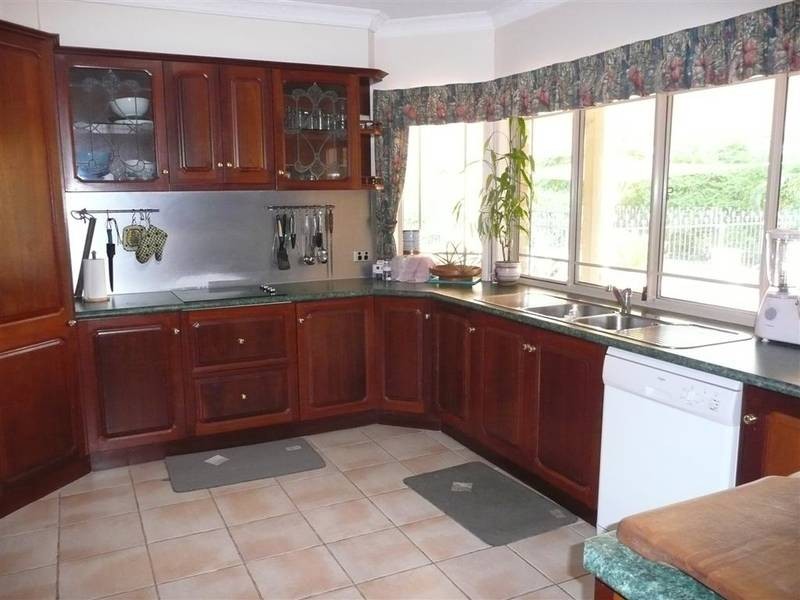 Glass House Mountains QLD 4518