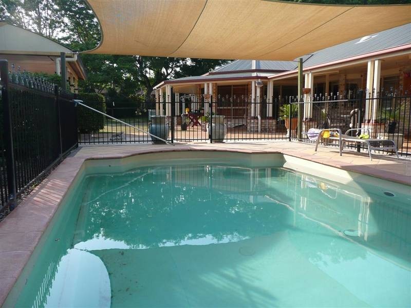 Glass House Mountains QLD 4518