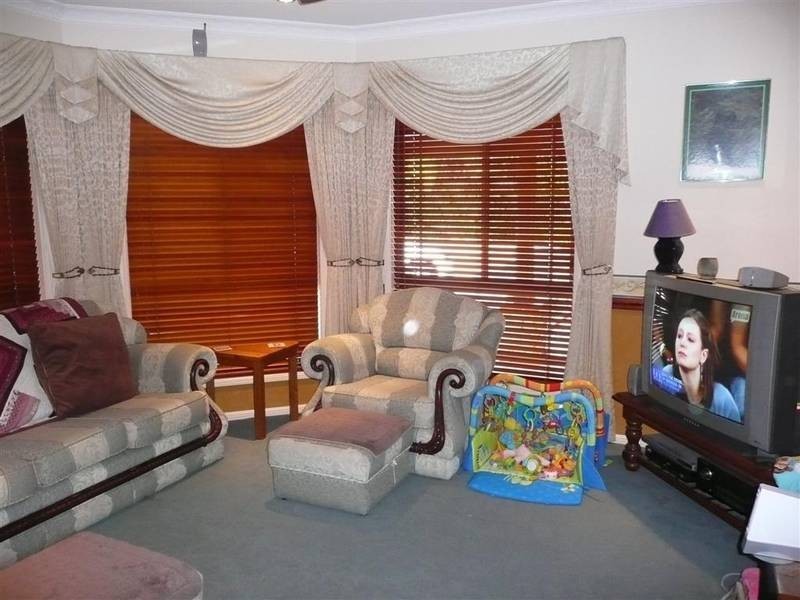 Glass House Mountains QLD 4518