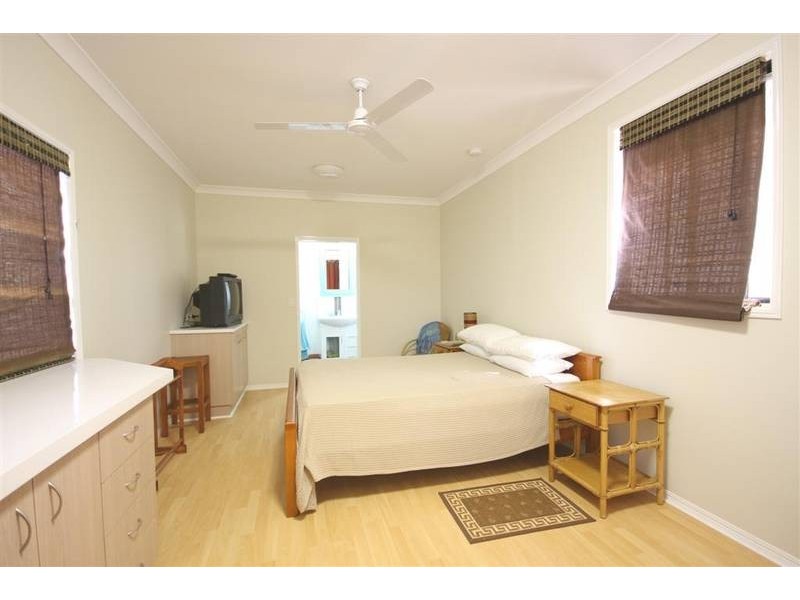44 Traline Rd, Glass House Mountains QLD 4518