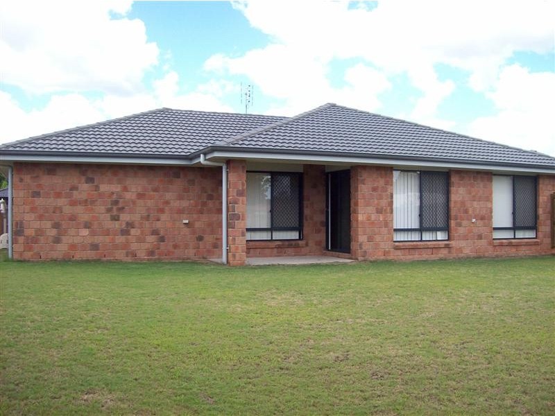 2 SAPPHIRE COURT, Beerwah QLD 4519