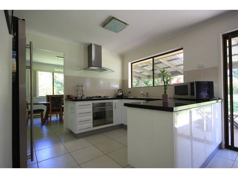 260 Peachester Road, Beerwah QLD 4519