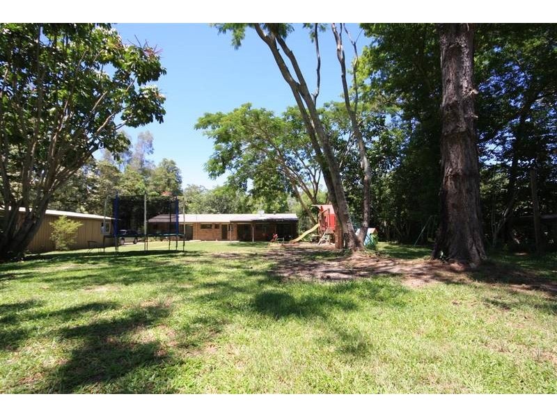 260 Peachester Road, Beerwah QLD 4519