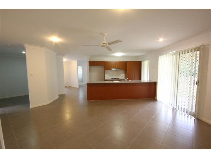 1 Silver Rock Court, Glass House Mountains QLD 4518