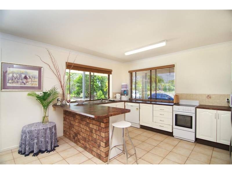 24 Thompson Road, Beerwah QLD 4519
