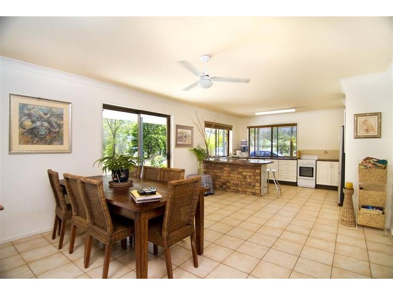 24 Thompson Road, Beerwah QLD 4519