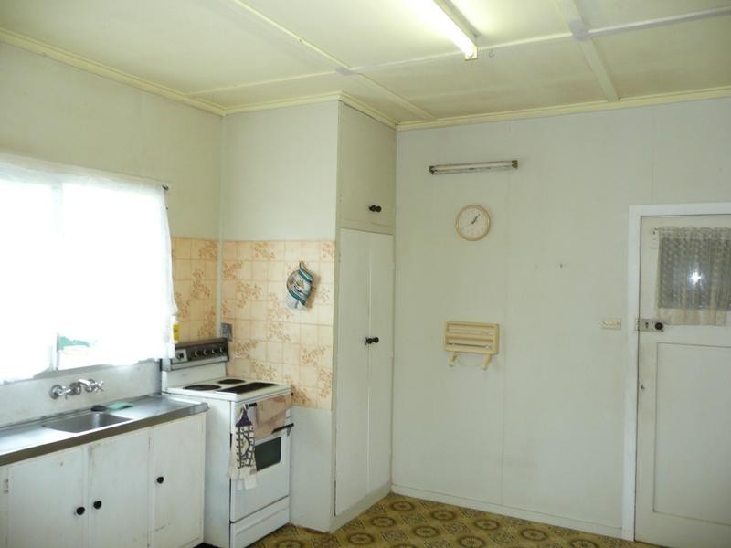 3 Poole Road, Glass House Mountains QLD 4518