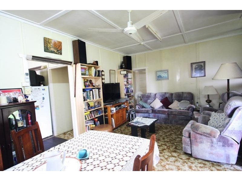 3 Poole Road, Glass House Mountains QLD 4518
