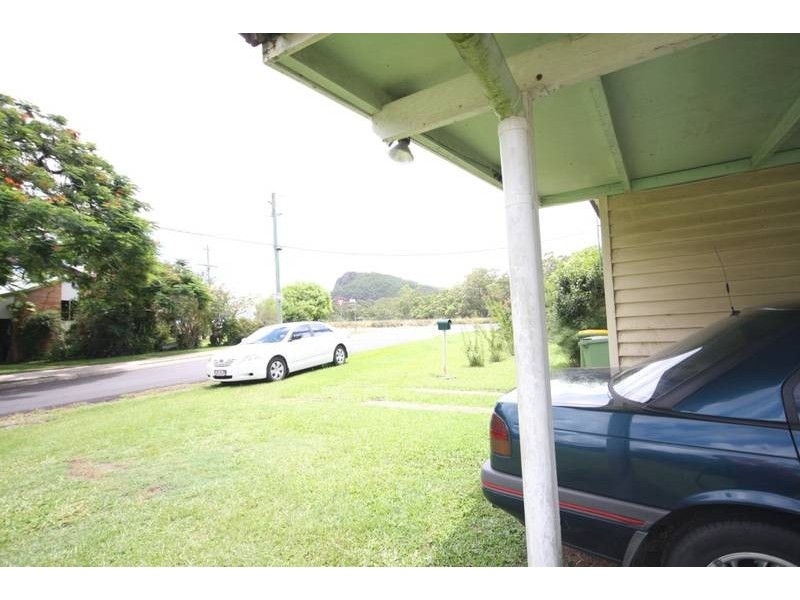 3 Poole Road, Glass House Mountains QLD 4518