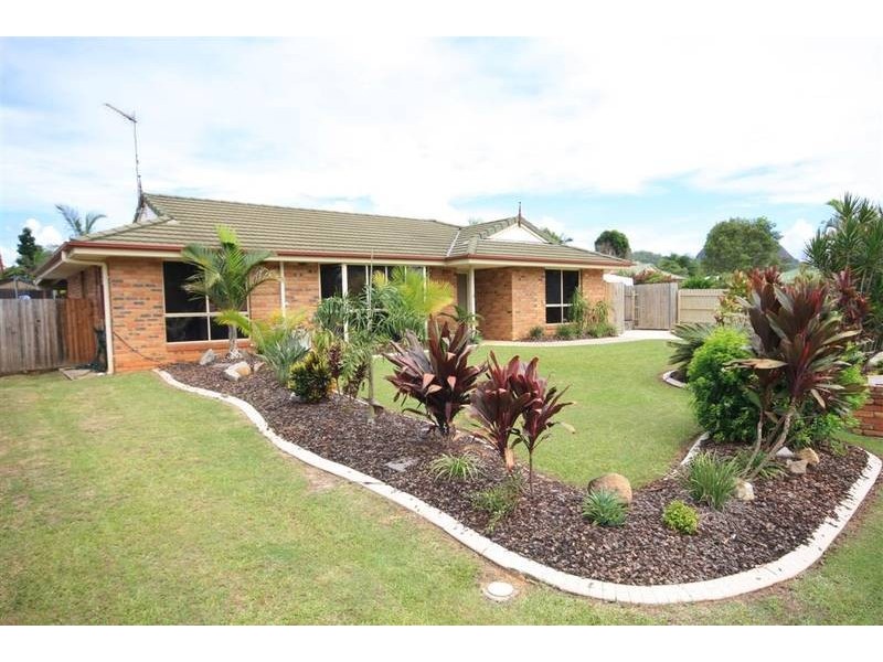 3 Paul Place, Glass House Mountains QLD 4518