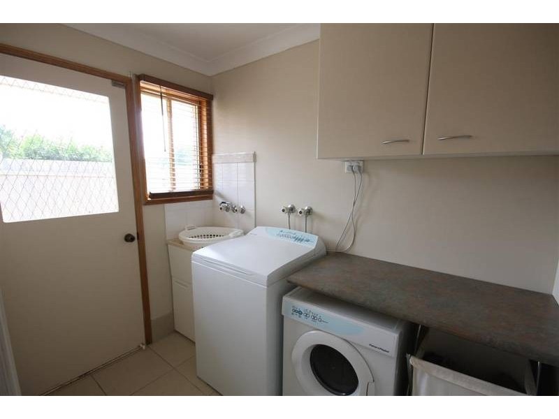 3 Paul Place, Glass House Mountains QLD 4518