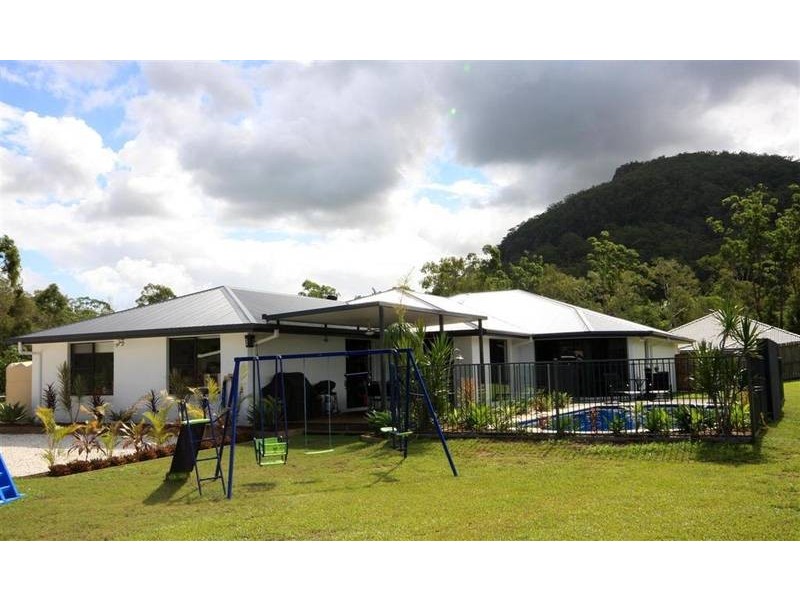 Glass House Mountains QLD 4518