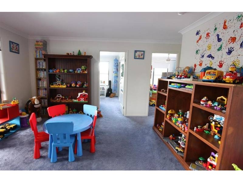 Glass House Mountains QLD 4518