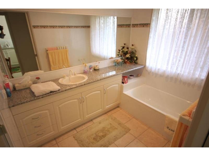 Glass House Mountains QLD 4518