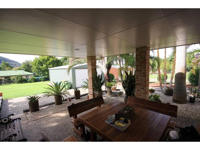 Glass House Mountains QLD 4518