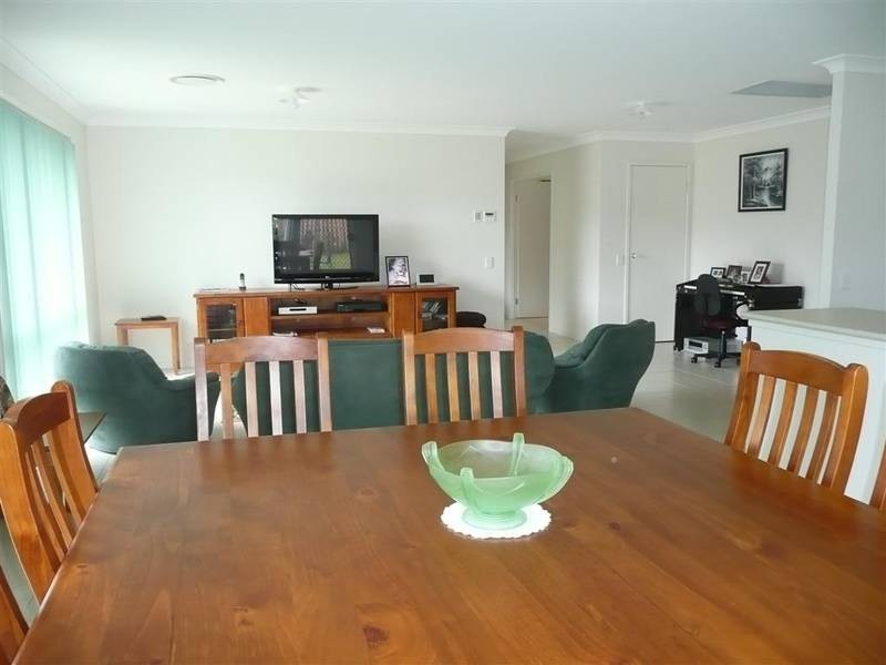 5 Woodgrove Boulevard, Beerwah QLD 4519