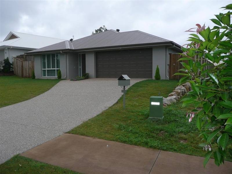 5 Woodgrove Boulevard, Beerwah QLD 4519
