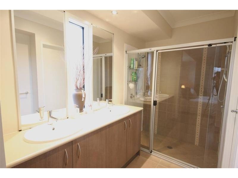 Glass House Mountains QLD 4518