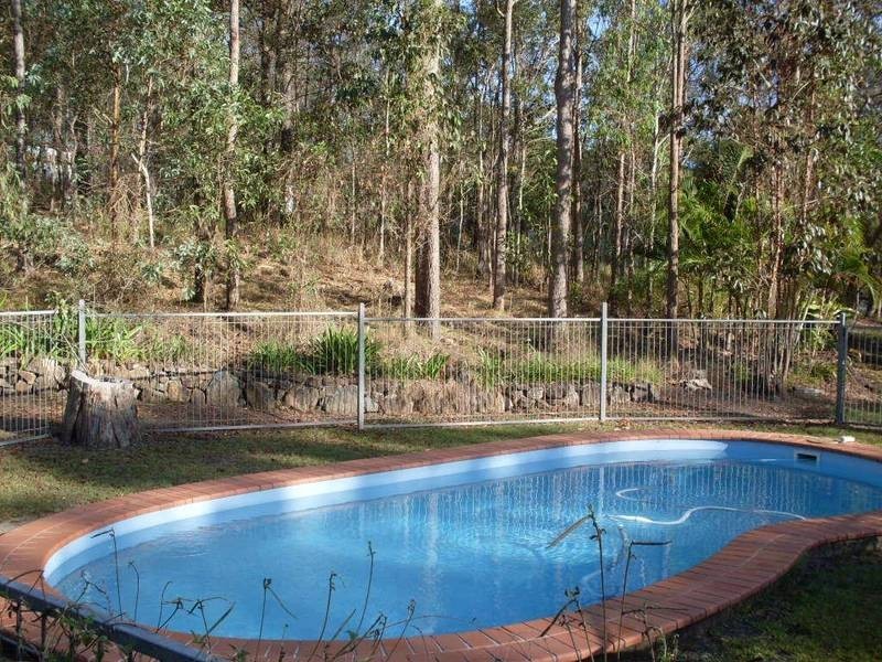 Glass House Mountains QLD 4518