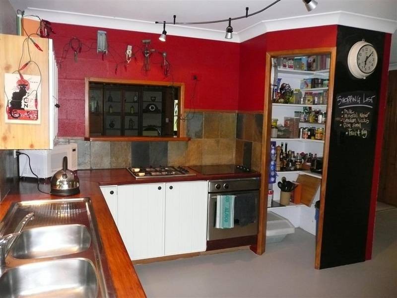 Glass House Mountains QLD 4518