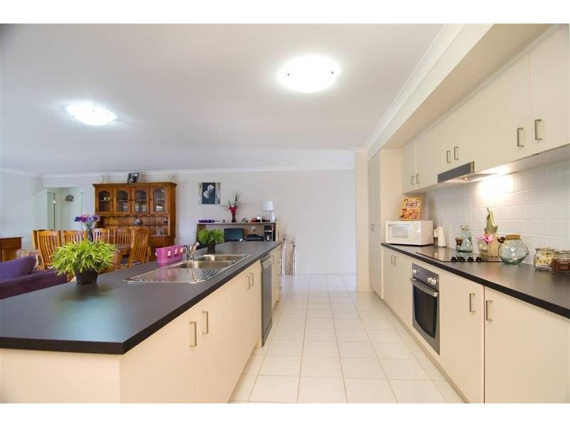 89 Shaws Road, Beerwah QLD 4519