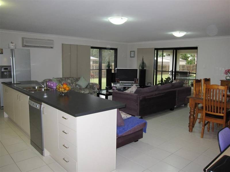 89 Shaws Road, Beerwah QLD 4519
