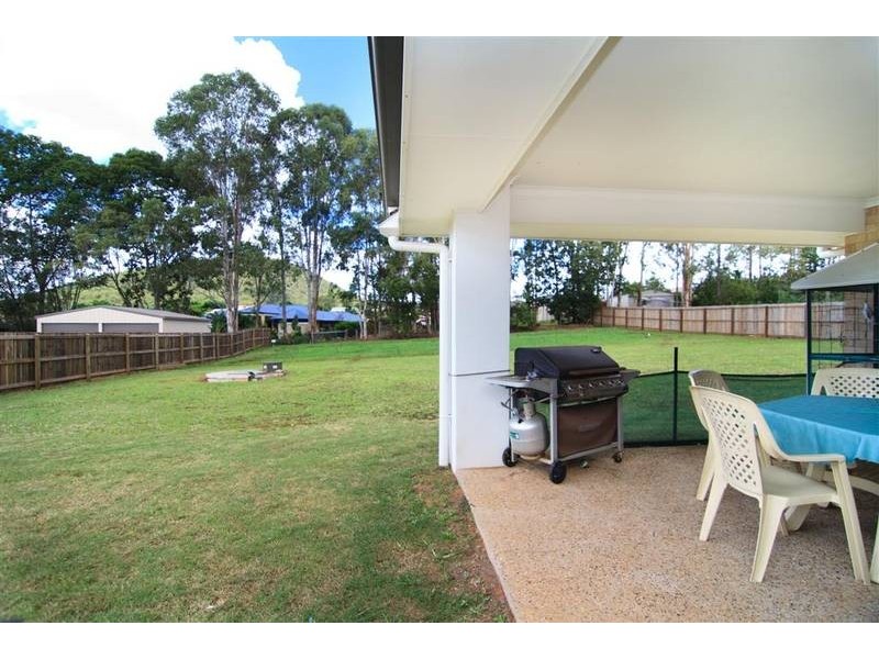 89 Shaws Road, Beerwah QLD 4519