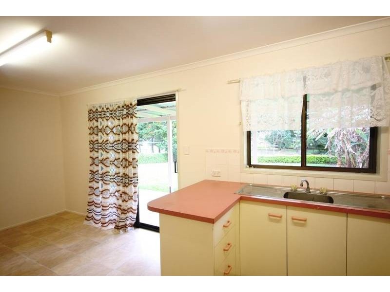 7 North Street, Beerwah QLD 4519