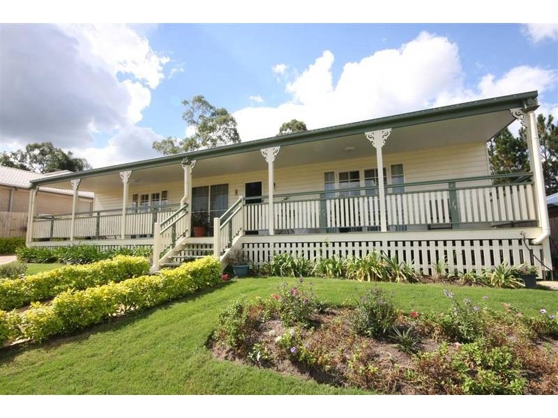 21 Greenview Ave, Beerwah QLD 4519